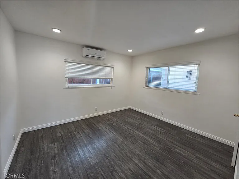 205 E Bencamp St — Photo 10
