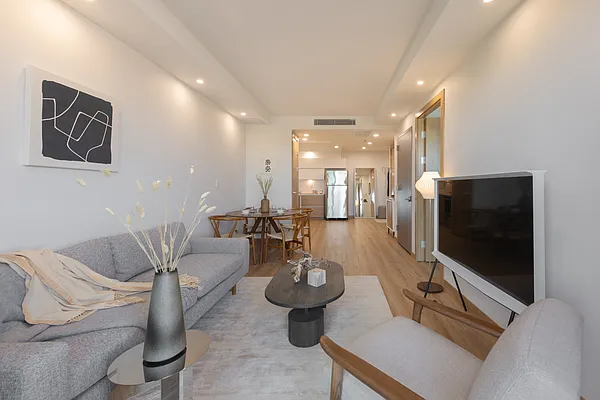 Sold by E Realty International Corp | media 5