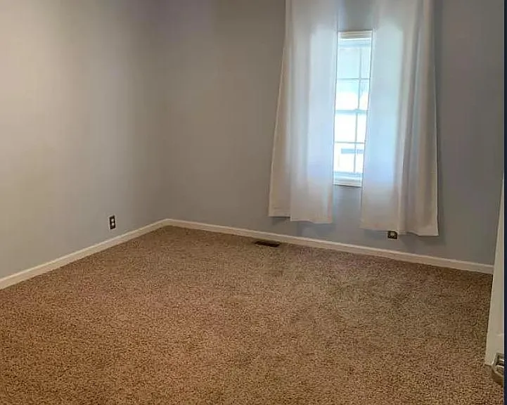 5202 Indiana Ave — Photo 9