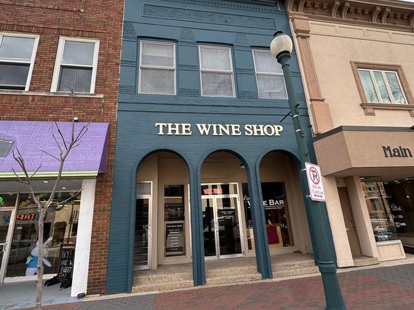 305 Main St #1