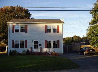 40 Randolph Ave, Tiverton, RI 02878