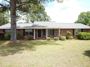 809 Dogwood Dr, Blackshear, GA 31516