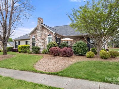 744 Ledgestone Ct, Tega Cay, SC, 29708