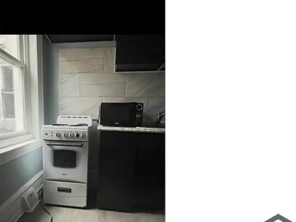 4116 Cambridge St #2, Philadelphia, PA 19104