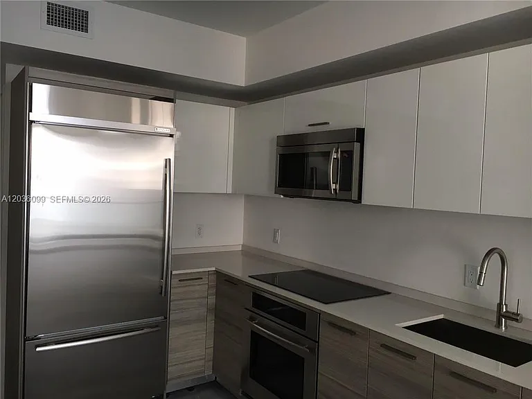 1300 Brickell Bay Dr #710 — Photo 1