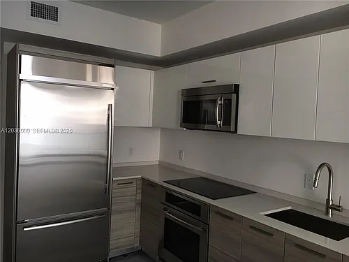 1300 Brickell Bay Dr Photo 1