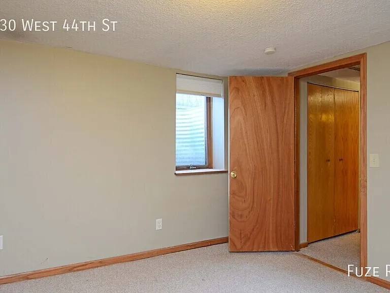130 W 44th St — Photo 11