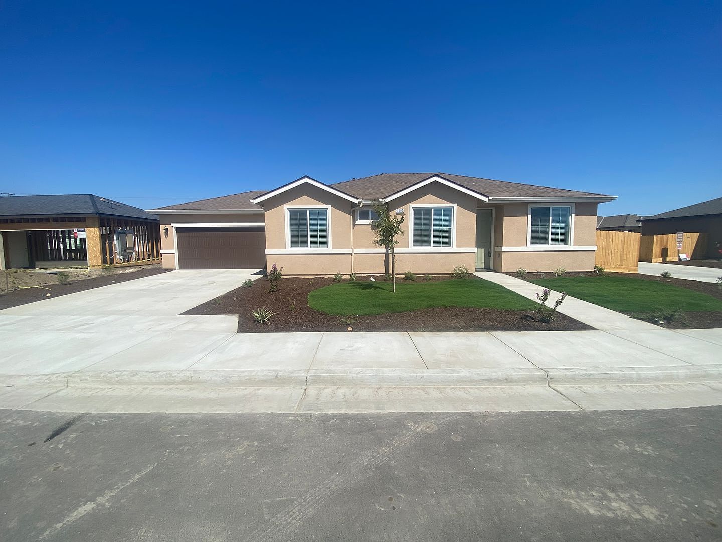 3092 Seymour, Tulare, CA 93274 Zillow