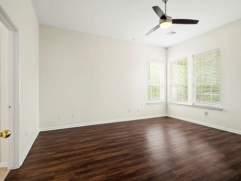 6921 Auckland Dr — Photo 19