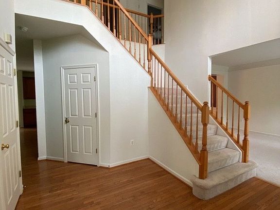 2nd image of 70 Crestwood Ln