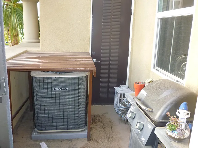 291 Riverdale Ct #124 — Photo 5