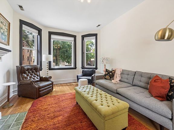 4th image of 2314 W Cortez St APT 1E