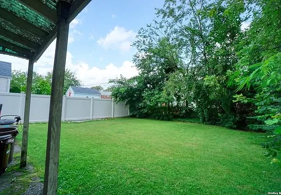 4th image of 163-39 19th Ave