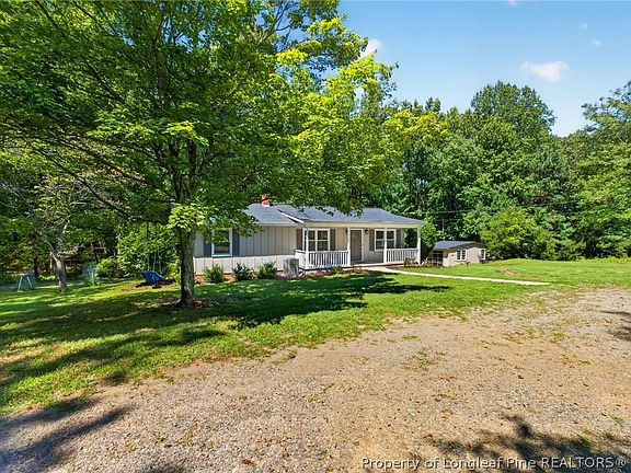 3rd image of 2114 Spring Ln