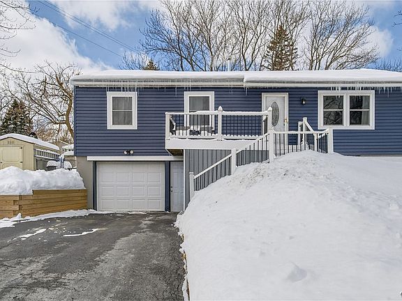 2nd image of 117 Hawthorne Way