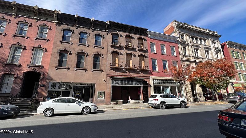 3rd image of 83 4th Street