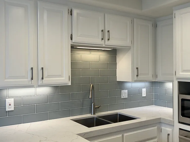 Top quality lighting and appliances.