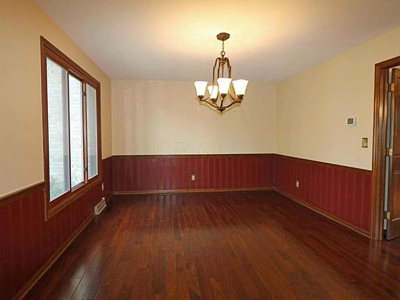 5th image of 906 Knebworth Ct