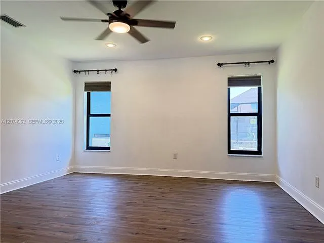 4 bed, 2.0 bath, $5,575 — Photo 3