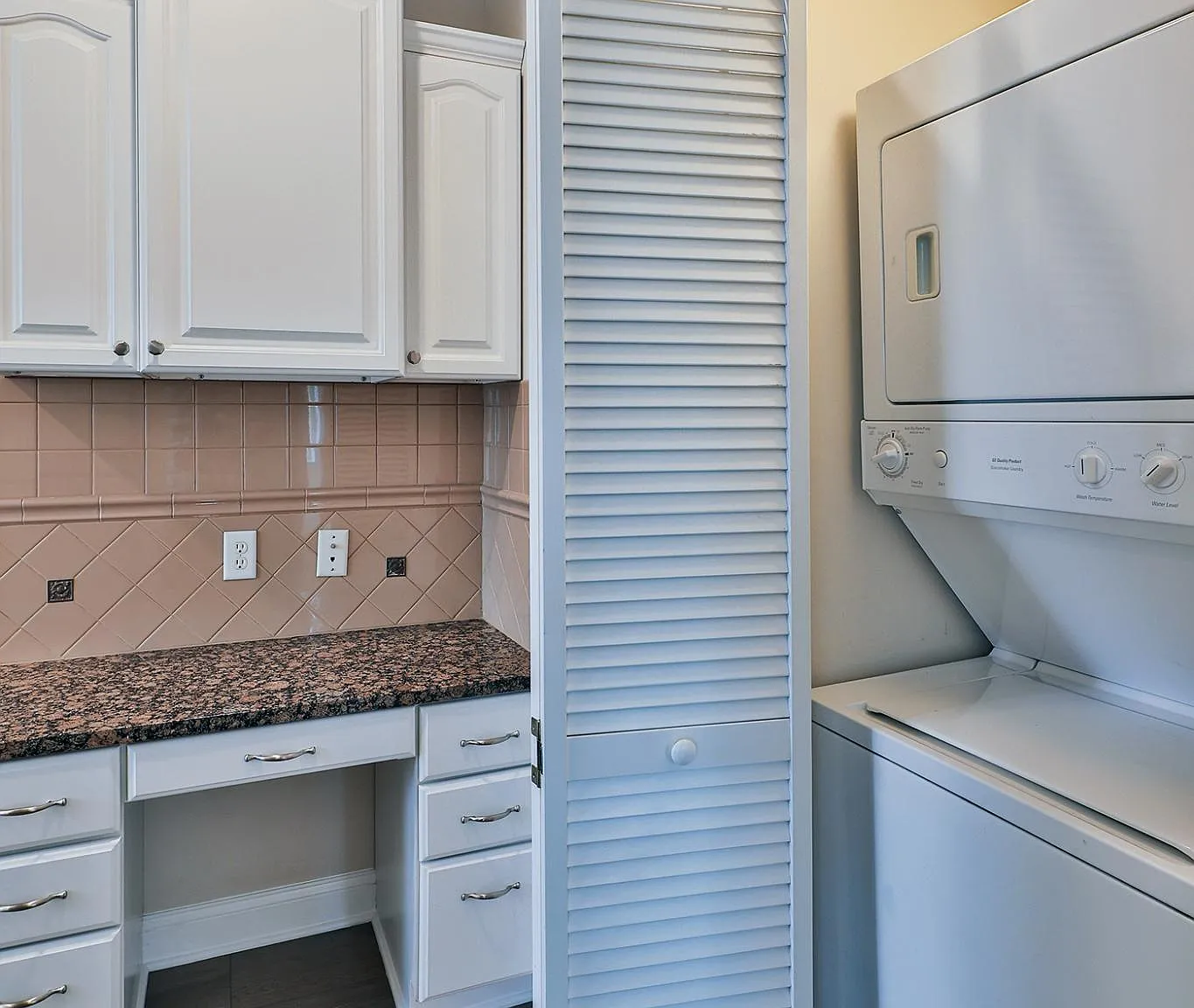 7554 Parkdale Ave — Photo 4