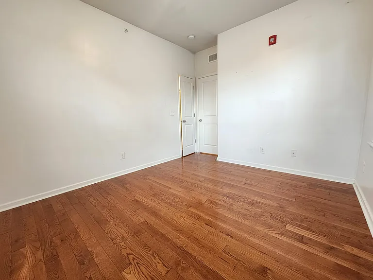 1822 W Norris St #C — Photo 11