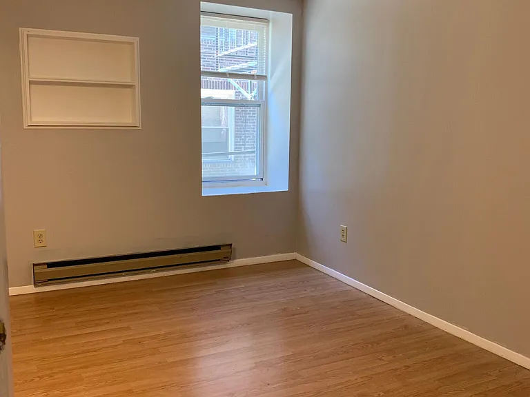 5838 Alderson St #11 — Photo 8