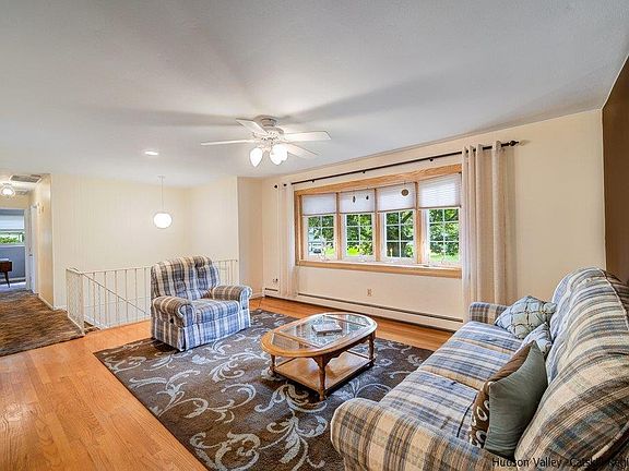 5th image of 8 Highland Court