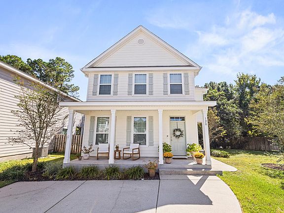 2nd image of 120 Mosaic Oaks Cir