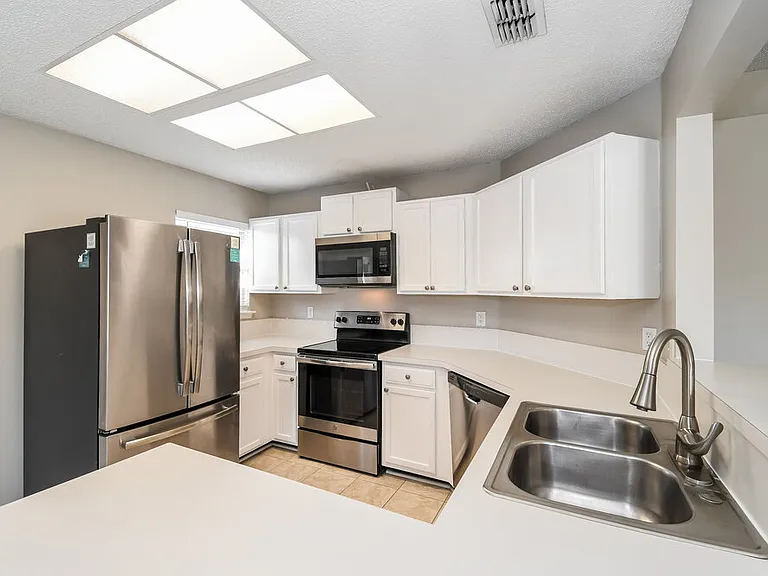 2936 Waters View Cir — Photo 7