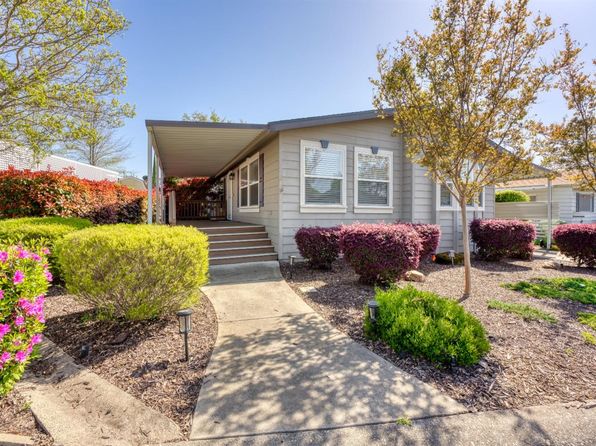136 Pinebrook Dr, Folsom, CA 95630