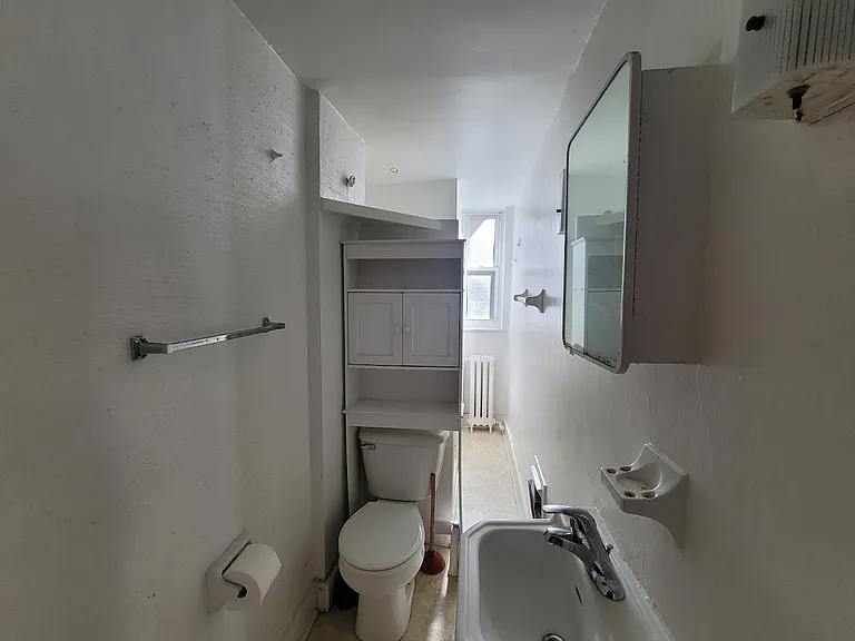 1304 Pennsylvania Ave — Photo 2