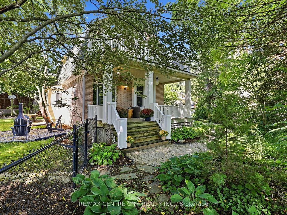 1st image of 102 Walnut St