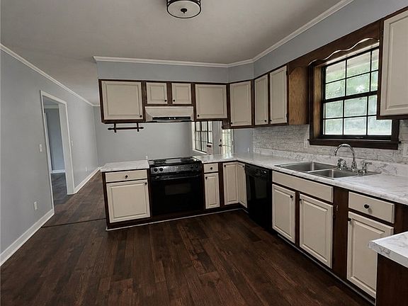 5th image of 89 Tank Rd