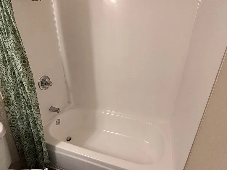 Olive Glen — Photo 22