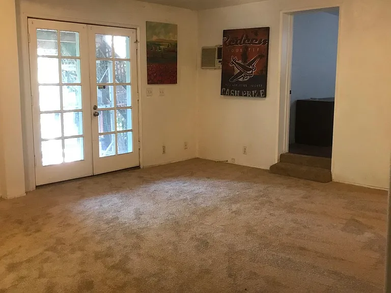 4350 York Blvd — Photo 4