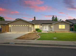 707 W Pine St, Exeter, CA 93221