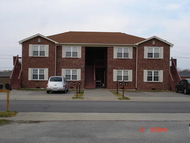 109-111 Township Sq #111B — Photo 1