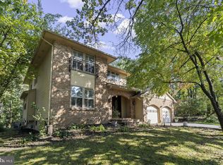 31 Signal Hill Dr, Voorhees, NJ 08043