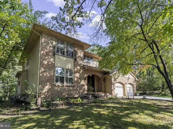 31 Signal Hill Dr, Voorhees, NJ 08043