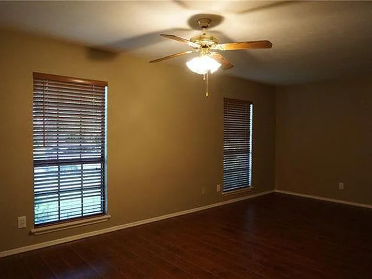 4108 Driscoll Dr — Photo 5