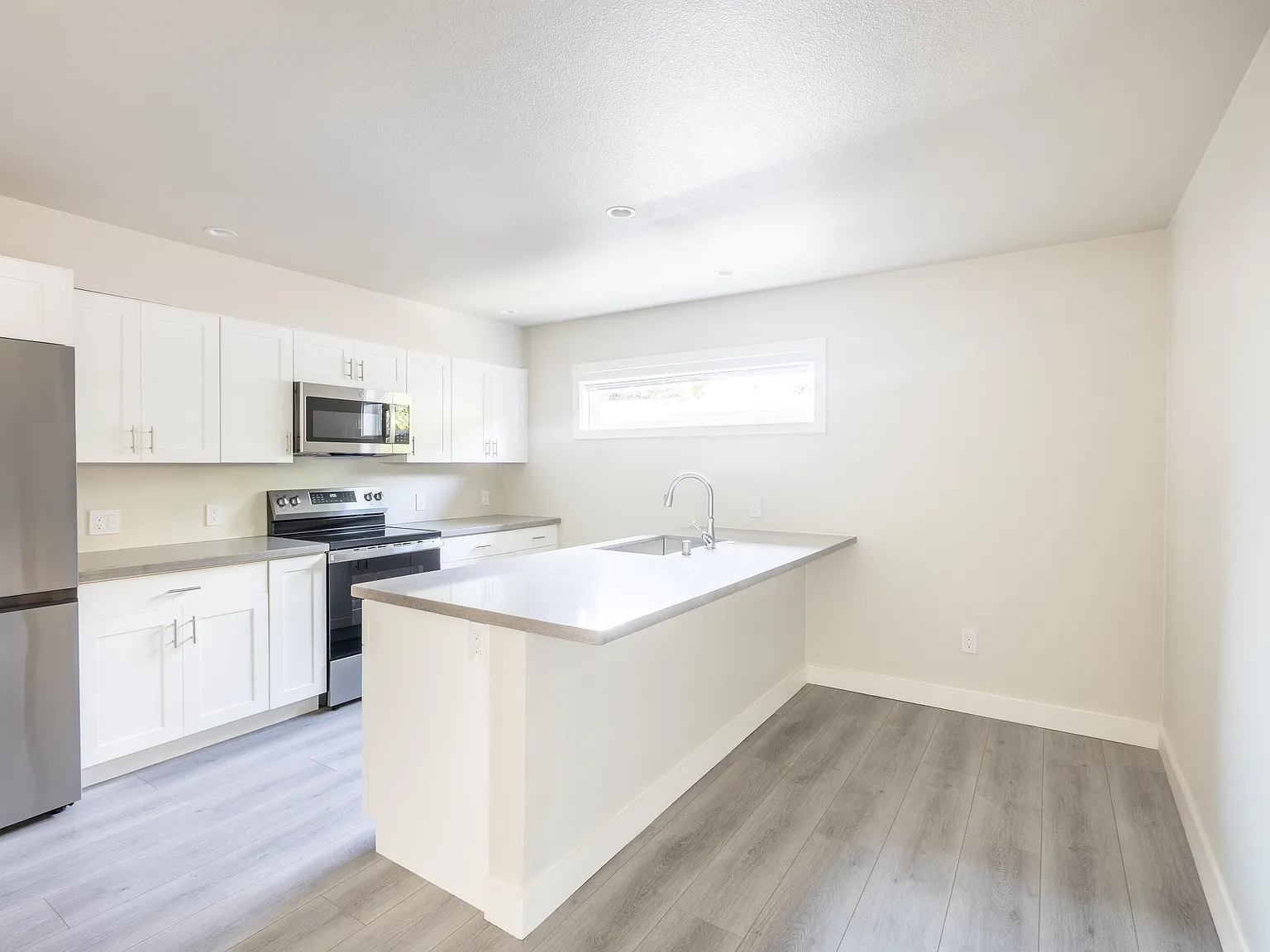 243 N. Ellsworth — Photo 2