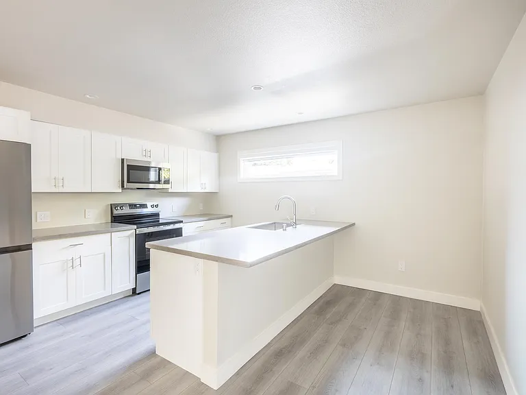 243 N. Ellsworth — Photo 2