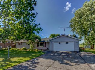 10121 Rich Rd, Dekalb, IL 60115