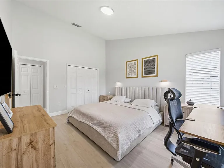 17633 Esprit Dr — Photo 12