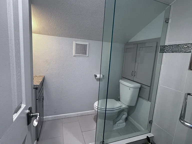 Upstairs bathroom.
