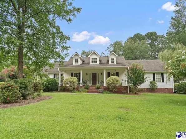 704 Edgewood Dr, Cheraw, SC 29520