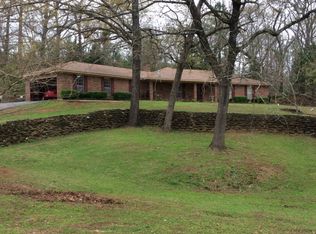 203 Bronco Dr, Palestine, TX 75801