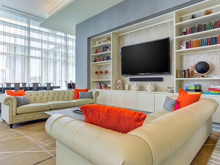 K2 Apartments — Photo 27