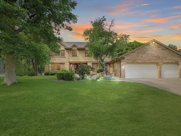 4008 Pinecrest Dr, Champaign, IL 61822