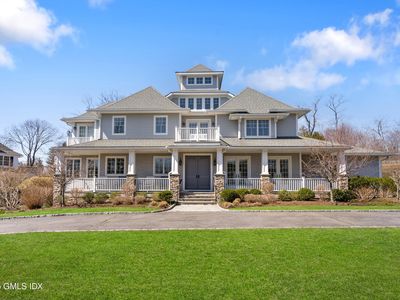 279 Ocean Dr E, Stamford, CT, 06902